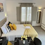 Santorini Villatzio *