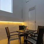 度假居 Santorini Villatzio 梅萨雷亚