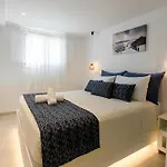 Santorini Villatzio