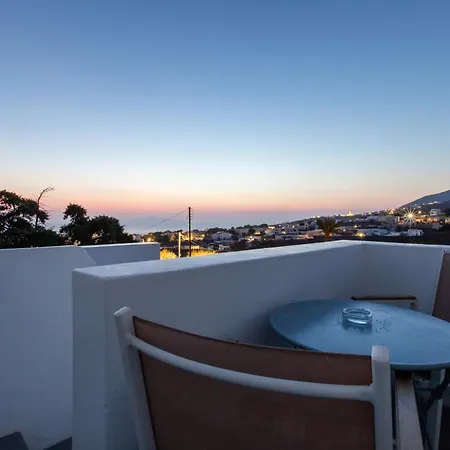 別荘 Santorini Villatzio *