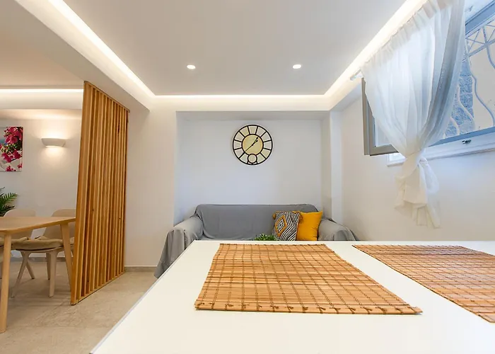 Santorini Villatzio Mesariá