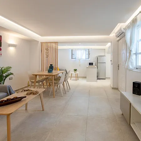 Santorini Villatzio 펜션 메사리아