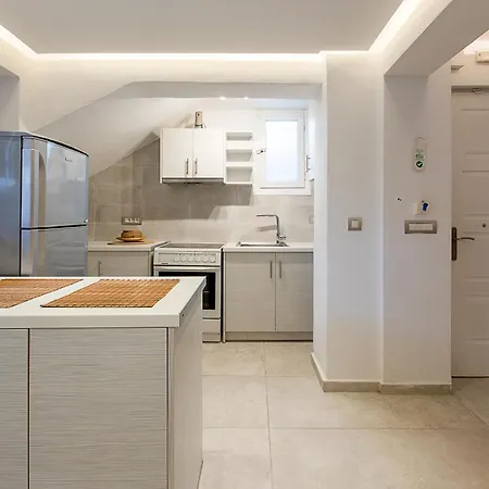 Holiday home Santorini Villatzio