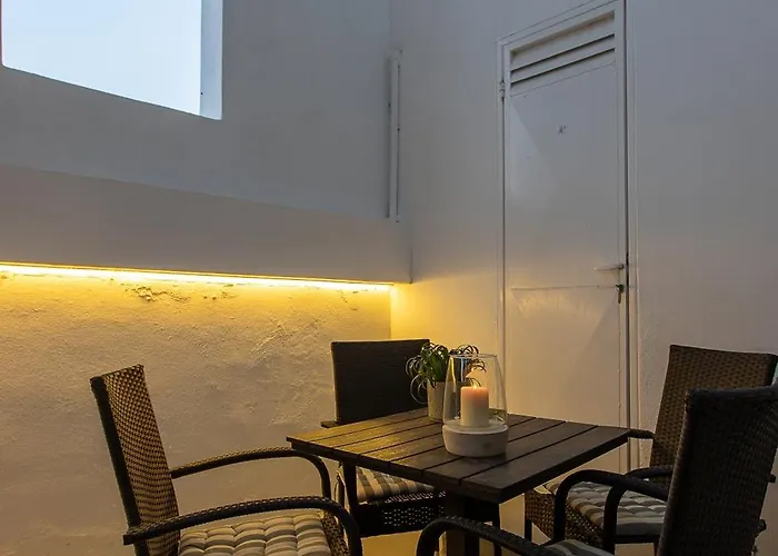 Tatil Evi Santorini Villatzio Mesaria