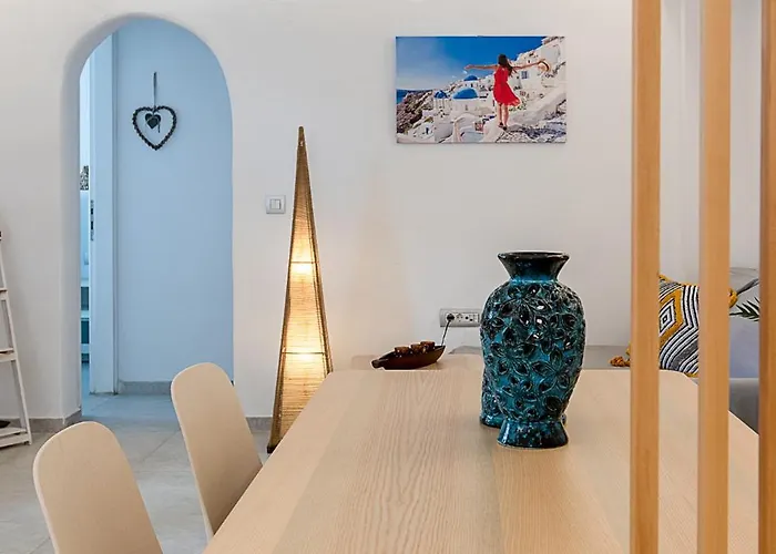 Tatil Evi Santorini Villatzio Mesaria